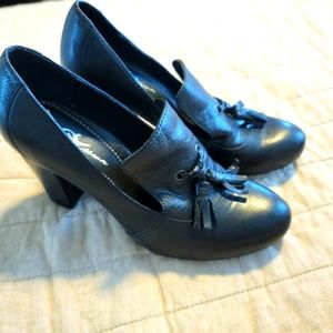 Born Crown Shoes NWOT